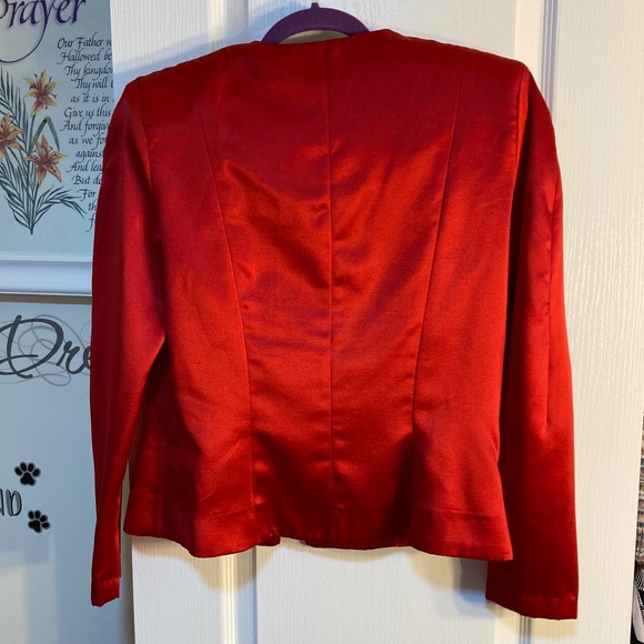 IN THE MOOD (2) PCS SKIRT SUIT - Picture 7 of 12
